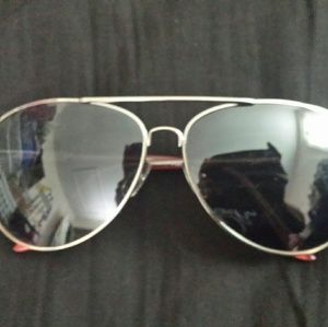 Docker's Brand Aviator Sunglasses Gold